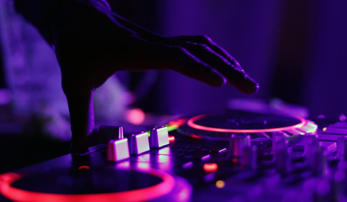 Party bus rental in Hialeah, FL